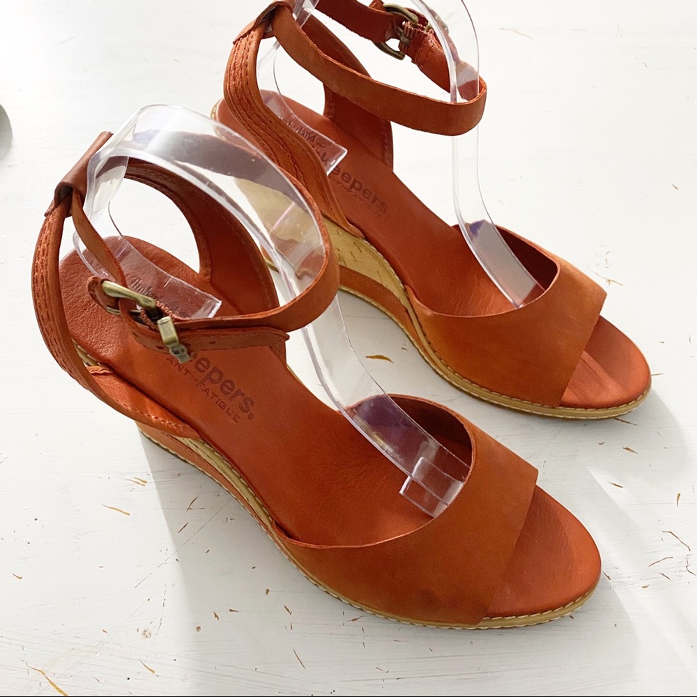 TIMBERLAND red Earthkeepers Leather Wedge 10